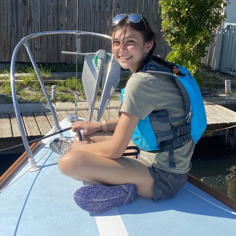 Sofie gets ready to leave the dock